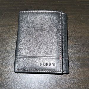 Fossil wallet for men